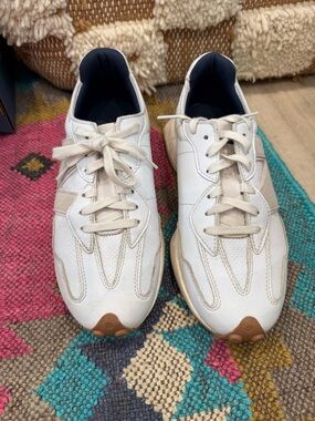 New Balance White Lace-Up Golf Shoes